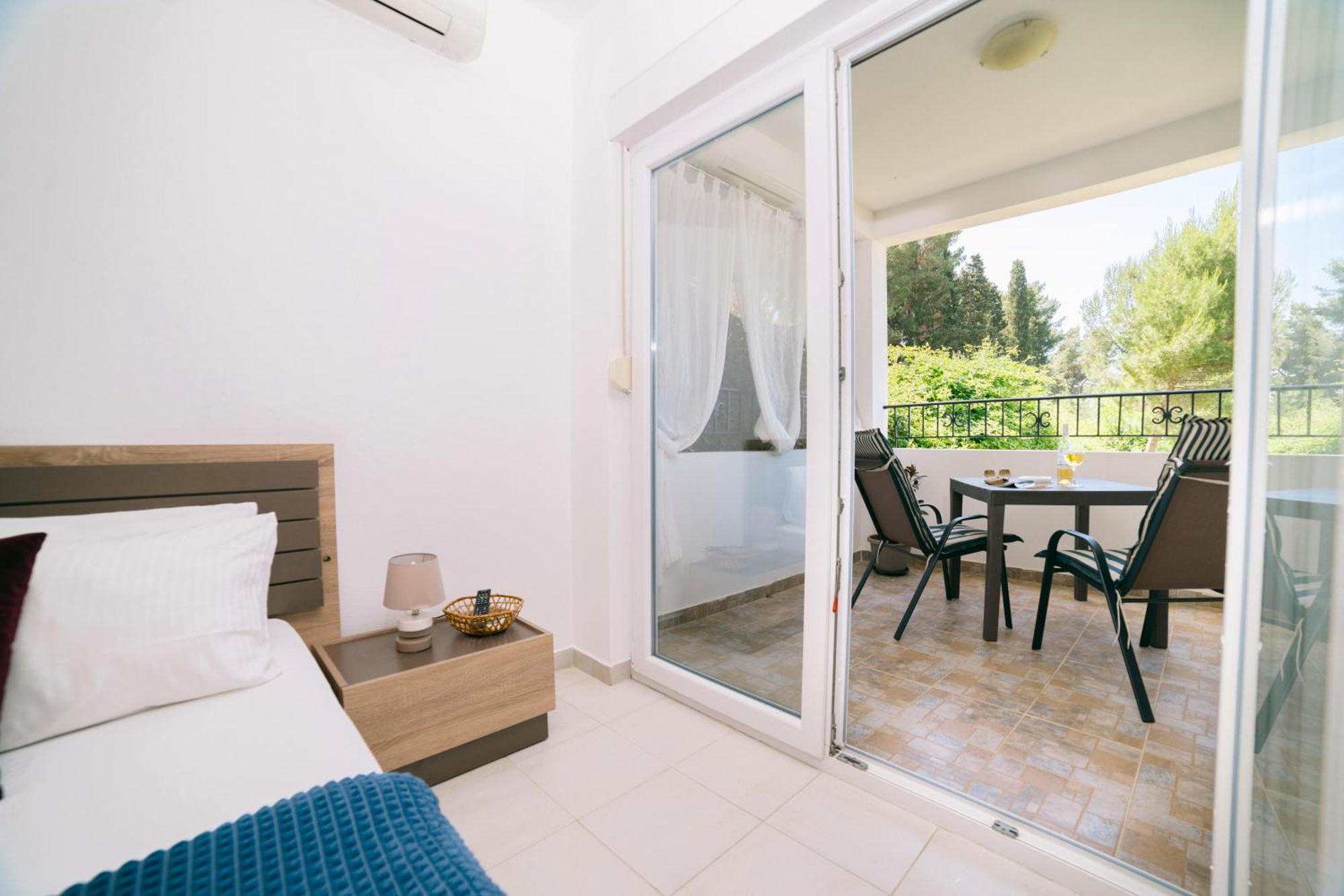 Apartments Lungo Mare Ulcinj Exterior photo