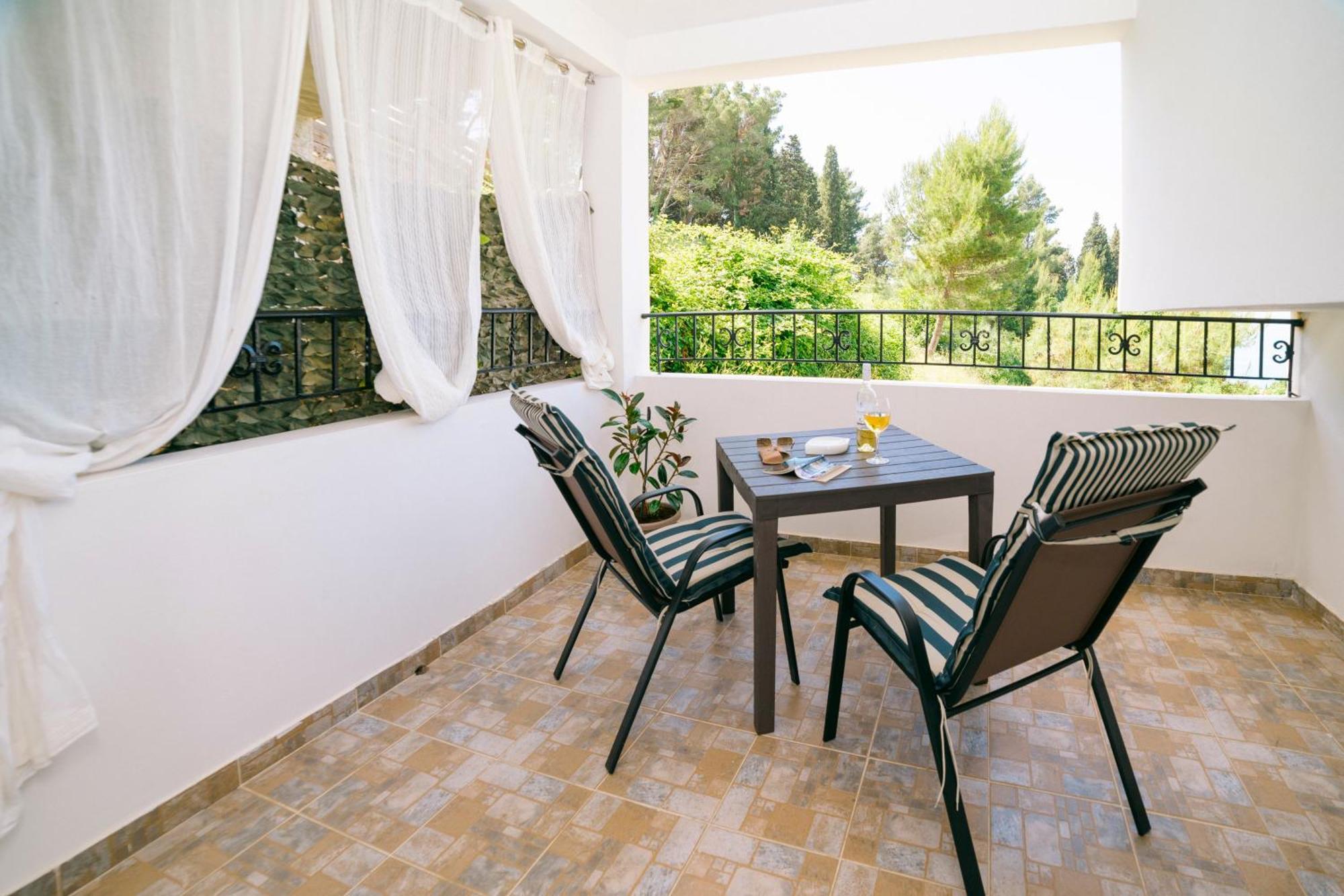 Apartments Lungo Mare Ulcinj Exterior photo